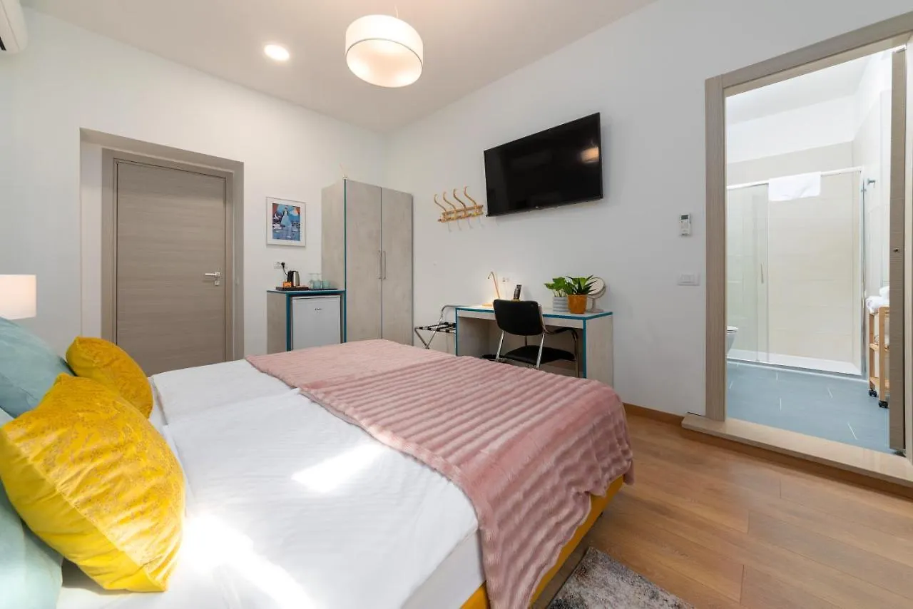 Polesana Rooms Pula Croatia